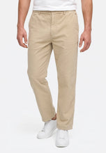 Load image into Gallery viewer, Pantalón micro pana regular beige