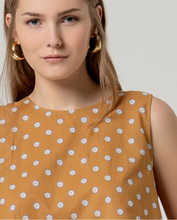 Cargar imagen en el visor de la galería, Top Minimalista con Espalda Cruzada CAMEL