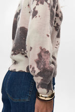 Cargar imagen en el visor de la galería, Jersey estampado marmoleado MARRÓN