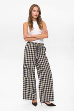 Cargar imagen en el visor de la galería, Pantalón tipo cargo NEGRO