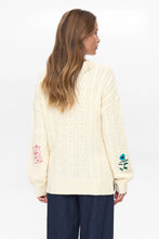 Cargar imagen en el visor de la galería, Jersey bordado BLANCO
