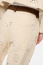 Load image into Gallery viewer, pantalon-wide-leg-mujer-bordado-calado-floral-blanco-roto-arbol-shop