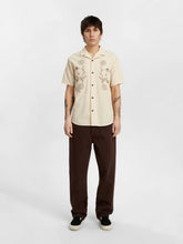 Cargar imagen en el visor de la galería, Camisa bordada BLANCO