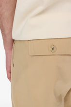 Load image into Gallery viewer, Pantalón con pinzas BEIGE