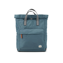 Load image into Gallery viewer, Mochila roll top Azul denim