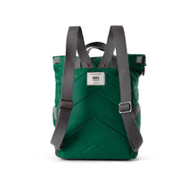 Load image into Gallery viewer, Mochila roll top mediana kaki
