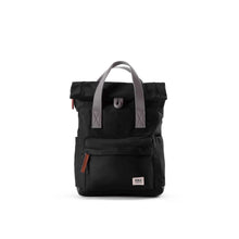Cargar imagen en el visor de la galería, Mochila roll top Negra
