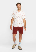 Cargar imagen en el visor de la galería, Camisa estampado pin up blanco