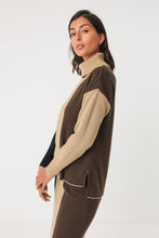 Cargar imagen en el visor de la galería, Jersey cuello alto BEIGE