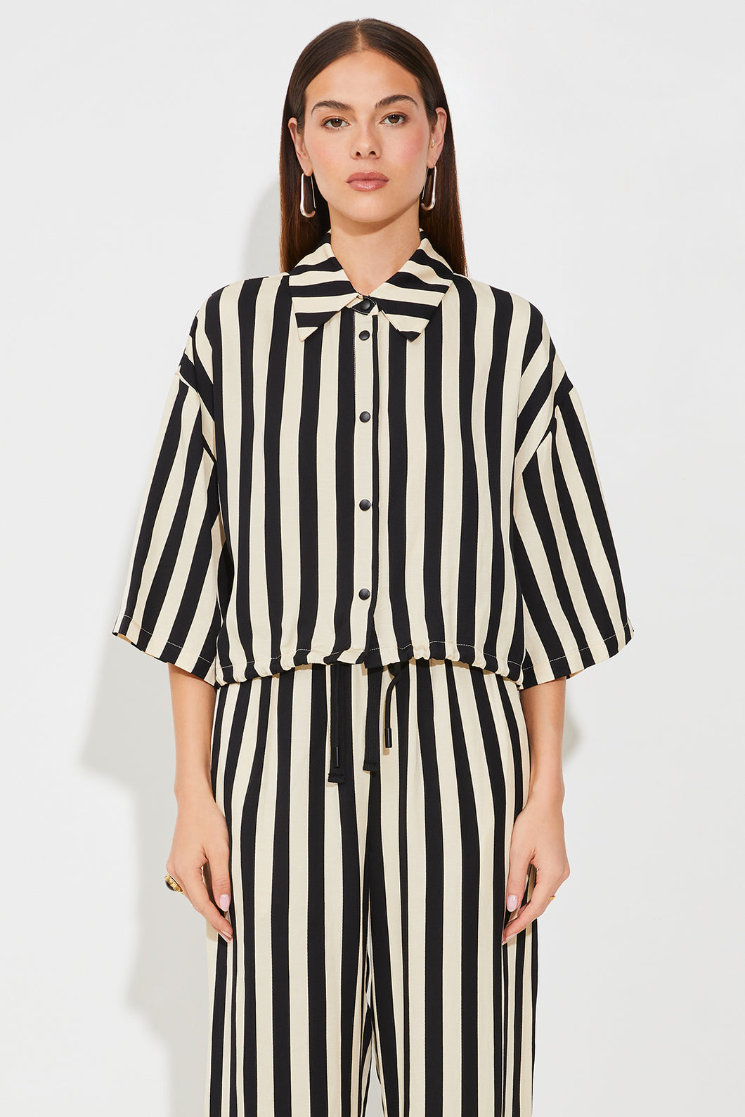 Blusa abotonada a rayas NEGRO