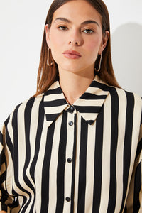 Blusa abotonada a rayas NEGRO
