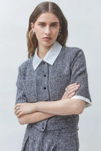 Load image into Gallery viewer, Blusa de manga corta pedrería Gris
