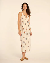 Load image into Gallery viewer, Vestido largo bordado Margarita
