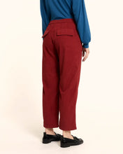 Load image into Gallery viewer, Pantalón pana de canalé ancho Rojo
