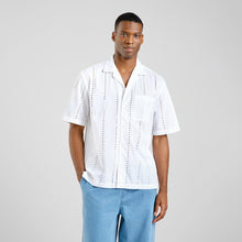 Load image into Gallery viewer, Camisa corte holgado BLANCO
