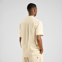 Cargar imagen en el visor de la galería, Camisa cuello camisero AMARILLO
