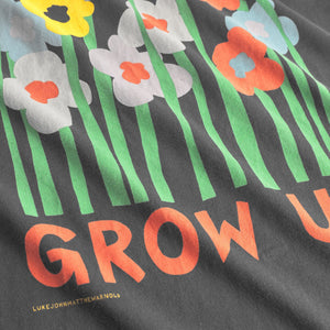 Camiseta con serigrafía GRIS
