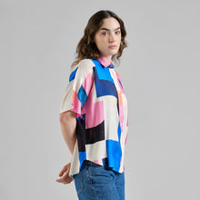 Cargar imagen en el visor de la galería, Camisa manga corta Abstract Block Multicolor
