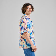 Cargar imagen en el visor de la galería, CAMISA MANGA CORTA MULTICOLOR
