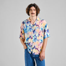 Cargar imagen en el visor de la galería, CAMISA MANGA CORTA MULTICOLOR
