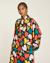 Cargar imagen en el visor de la galería, Blusa con lazada ESTAMPADA
