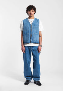Vaquero worker AZUL