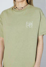 Cargar imagen en el visor de la galería, Camiseta con Serigrafía VERDE
