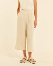 Load image into Gallery viewer, Pantalón Culote con cintura elástica Crema
