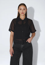 Cargar imagen en el visor de la galería, camisa-mujer-negra-transparente-manga-corta-hollow-shirt-dr-denim-arbol-shop
