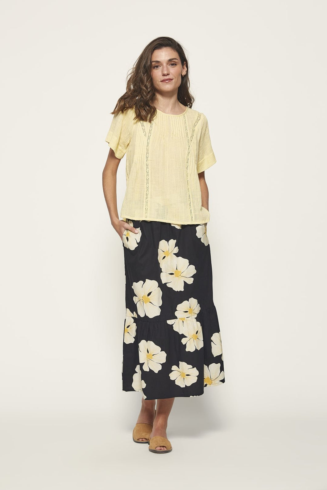 Falda con volante NEGRO