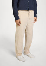 Load image into Gallery viewer, Pantalón pana con elástico en cintura Crema
