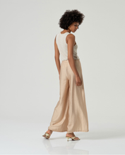 Load image into Gallery viewer, pantalon-wide-leg-mujer-estampado-solar-tonos-tierra-crema-arbol-shop
