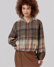 Cargar imagen en el visor de la galería, Cazadora bomber de cuadros Camel
