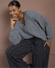 Cargar imagen en el visor de la galería, Pantalón wide leg GRIS
