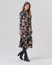 Cargar imagen en el visor de la galería, Vestido camisero estampado con cinturón Negro
