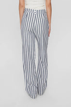 Load image into Gallery viewer, Pantalón a rayas GRIS
