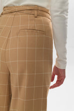 Cargar imagen en el visor de la galería, Pantalón recto BEIGE
