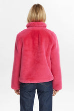 Cargar imagen en el visor de la galería, Chaqueta pelo suave FUCSIA
