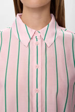 Cargar imagen en el visor de la galería, Camisa patrón de rayas ROSA
