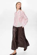 Cargar imagen en el visor de la galería, Camisa patrón de rayas ROSA
