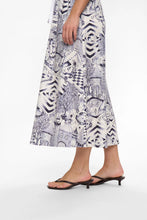 Load image into Gallery viewer, Falda midi estampada Azul
