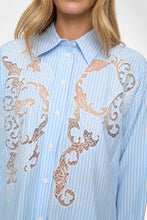 Cargar imagen en el visor de la galería, Camisa con detalle transparente rayas Celeste
