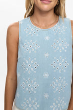 Load image into Gallery viewer, Top sin mangas blue denim
