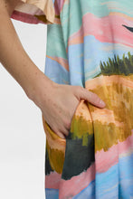 Cargar imagen en el visor de la galería, VESTIDO CORTO ESTAMPADO MULTICOLOR

