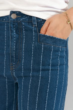 Load image into Gallery viewer, Pantalón con detalles de rayas horizontales Azul medio
