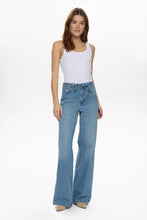 Load image into Gallery viewer, vaquero-mujer-wide-leg-pierna-ancha-azul-medio-arbol-shop
