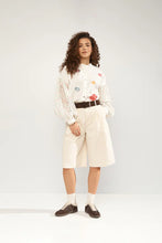 Load image into Gallery viewer, Camisa bordada Blanca
