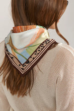 Cargar imagen en el visor de la galería, Pañuelo estampado
