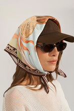 Cargar imagen en el visor de la galería, Pañuelo estampado
