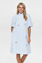 Cargar imagen en el visor de la galería, Vestido bordado rayas celeste
